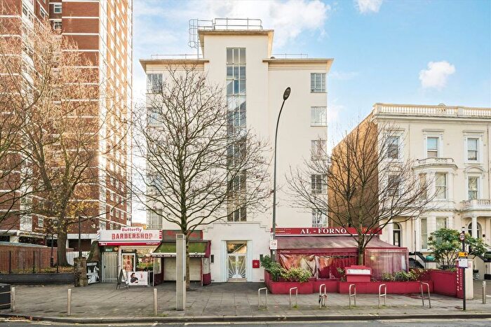 1 Bedroom Flat To Rent In Shepherds Bush Green, Shepherds Bush, W12