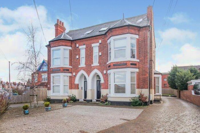 2 Bedroom Flat To Rent In West Bridgford, Nottingham, NG2