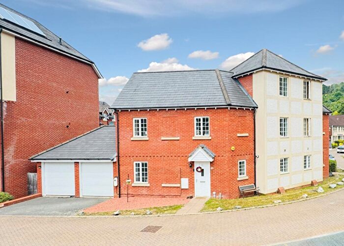4 Bedroom Semi-Detached House For Sale In Scarlett Avenue, Wendover, HP22