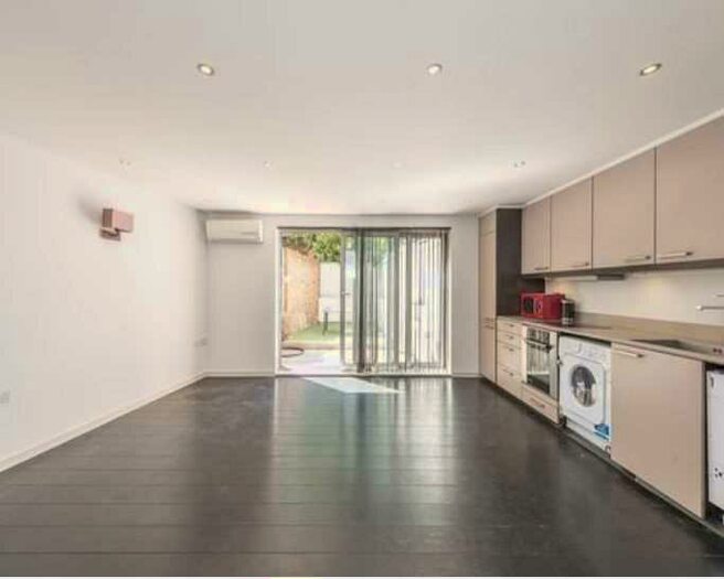 1 Bedroom Apartment To Rent In Loudoun Road, London, NW8