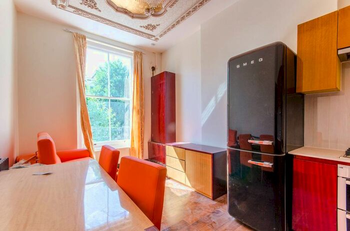 3 Bedroom Flat To Rent In Sutherland Avenue, Maida Vale, London, W9