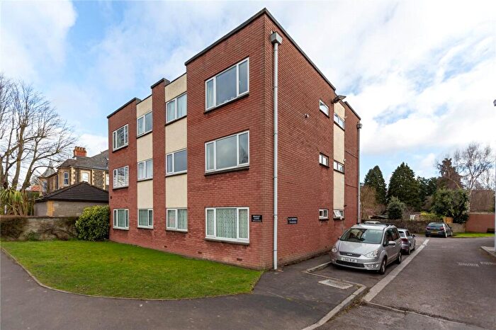 2 Bedroom Apartment To Rent In Downend Road, Downend, Bristol, BS16