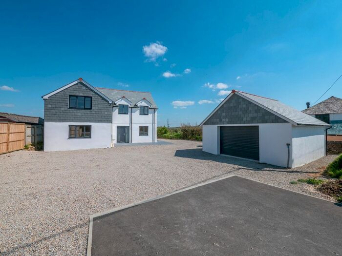 4 Bedroom Detached House For Sale In Whitstone, Holsworthy, EX22