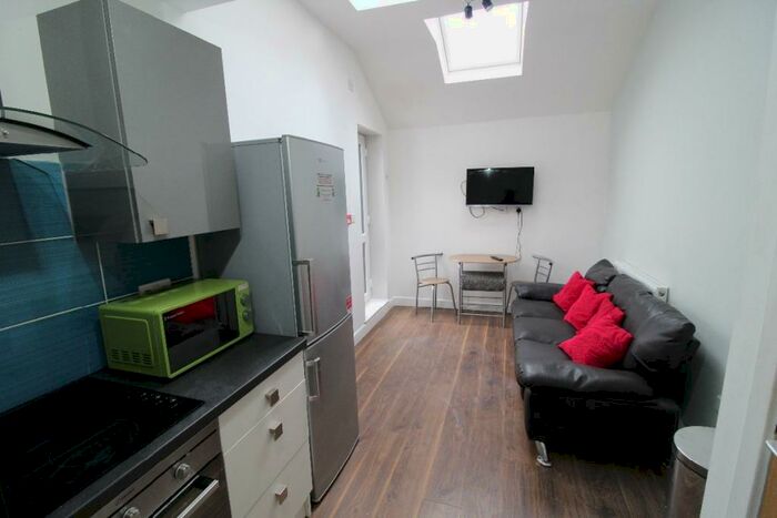 2 Bedroom Apartment To Rent In Hawkins Street, Flat, Preston, Lancashire, PR1
