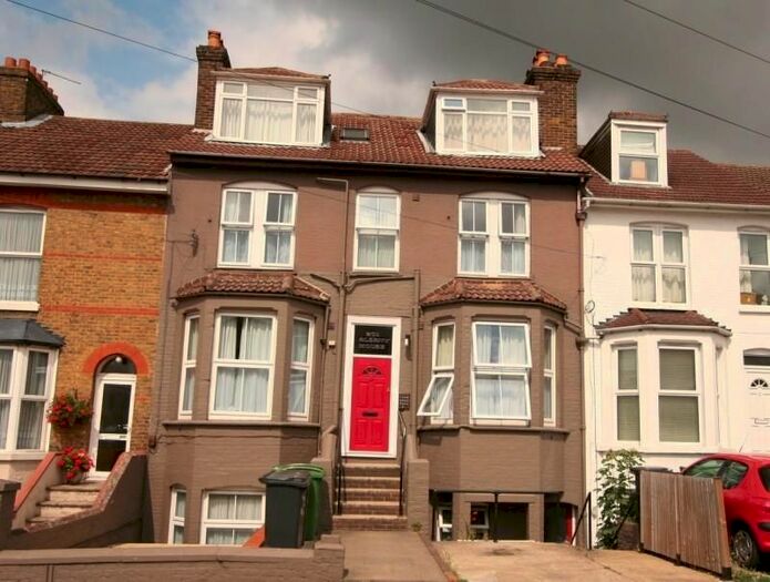 1 Bedroom Flat To Rent In Boxley Road, Maidstone, ME14