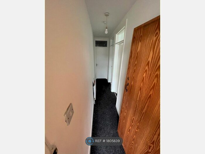 1 Bedroom Flat To Rent In Birchanger Road, London, SE25