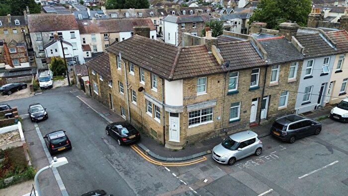 3 Bedroom Terraced House For Sale In Winchelsea Street, Dover, CT17
