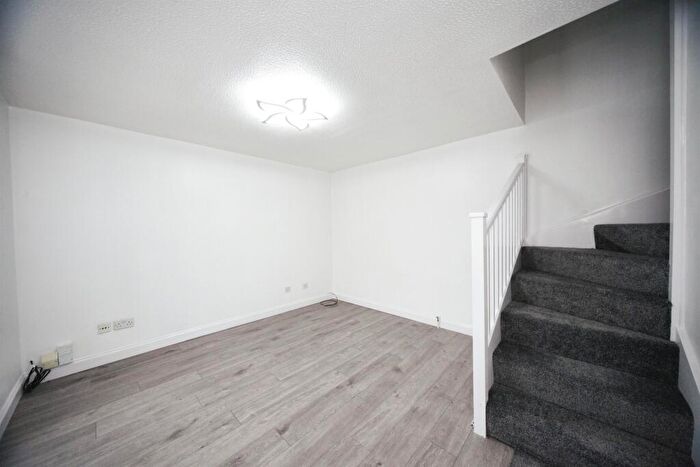 2 Bedroom Cluster House For Sale In Coyney Green, Luton, LU3