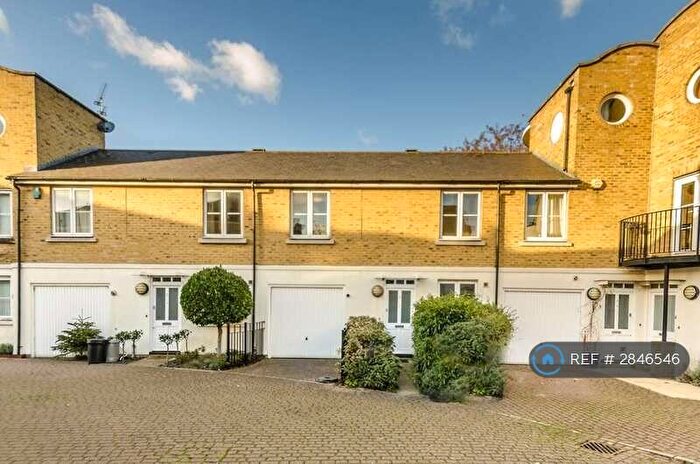 2 Bedroom Terraced House To Rent In Old Dairy Mews, London, SW12