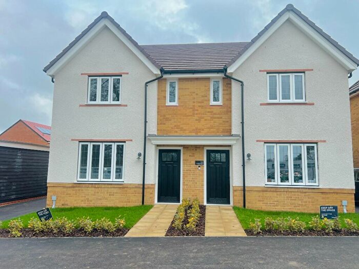 3 Bedroom Semi Detached House To Rent In Aldret Close, Basingstoke, Hampshire, RG23