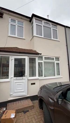 3 Bedroom Terraced House To Rent In Benets Road, Hornchurch, RM11