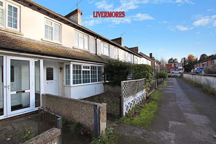 3 Bedroom Terraced House To Rent In Hill Road, Dartford, DA2