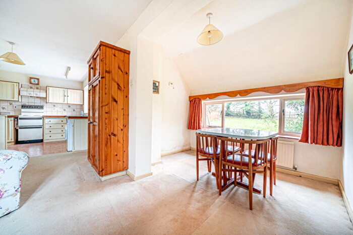 3 Bedroom Detached House For Sale In Ashe Park Lane, Steventon, Basingstoke, RG25