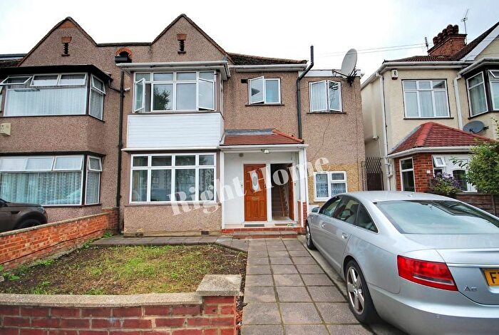 2 Bedroom Flat To Rent In Norton Road, Wembley, HA0