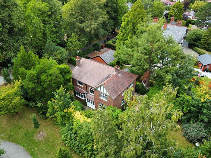 3 Bedroom Detached House For Sale In Garth Road, Marple, SK6