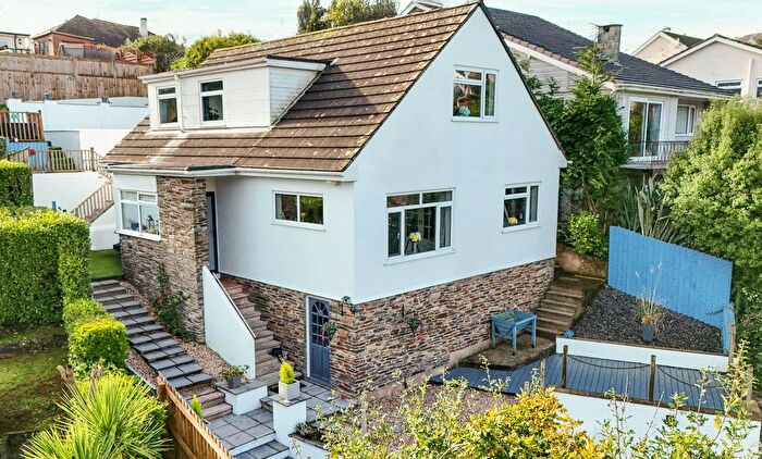 4 Bedroom Detached House For Sale In Cary Road, Preston, Paignton, TQ3