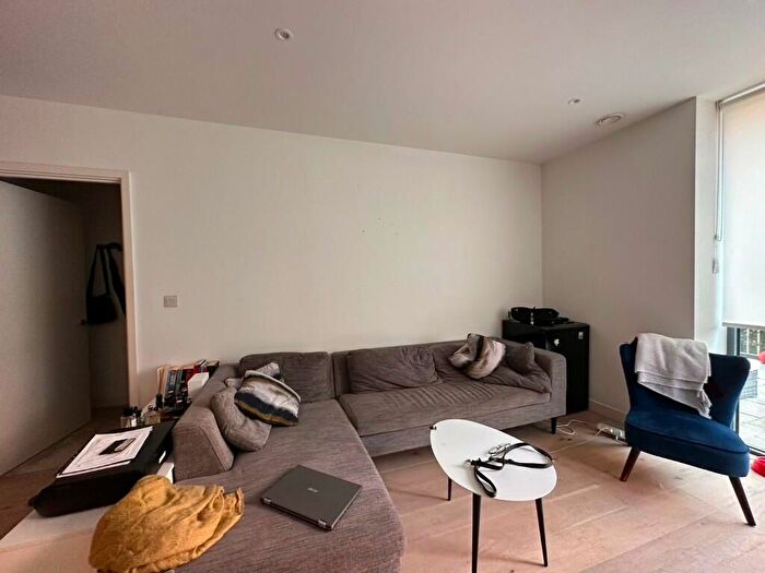 1 Bedroom Flat To Rent In Bonnet Street, London, E16