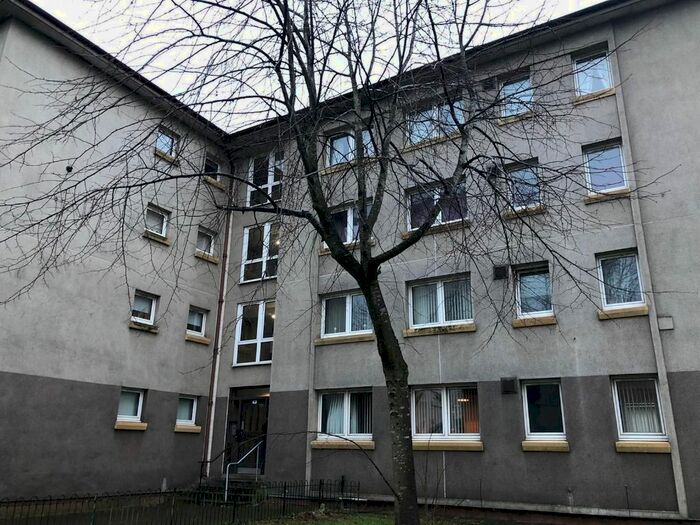 2 Bedroom Flat To Rent In Keal Crescent, Knightswood, Glasgow G15