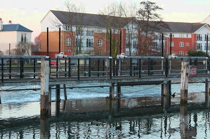 2 Bedroom Flat To Rent In Kennet Walk, Reading, RG1