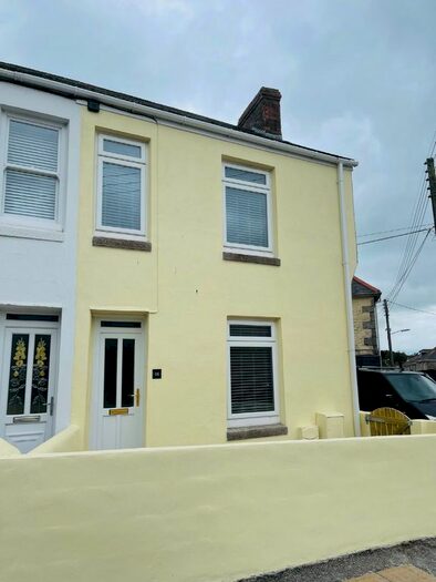 2 Bedroom Cottage To Rent In Holly Terrace, Heamoor, Penzance, TR18