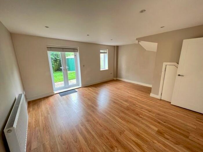 4 Bedroom Semi-Detached House To Rent In Charlton Park, Brentry, Bristol, BS10