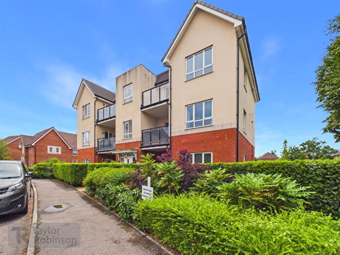 1 Bedroom Apartment For Sale In Bedivere Road, Ifield, Crawley, RH11