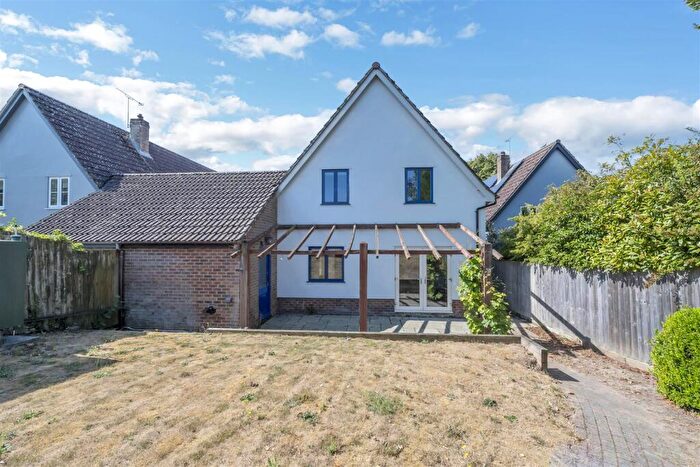 4 Bedroom Link Detached House For Sale In Bridewell Lane, Botesdale, Diss, IP22