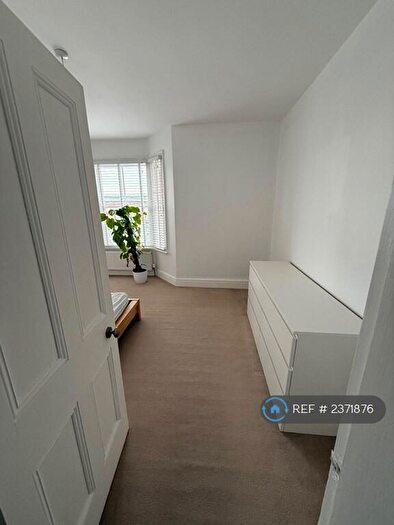 3 Bedroom Terraced House To Rent In Stratford Road, Wolverton, Milton Keynes, MK12