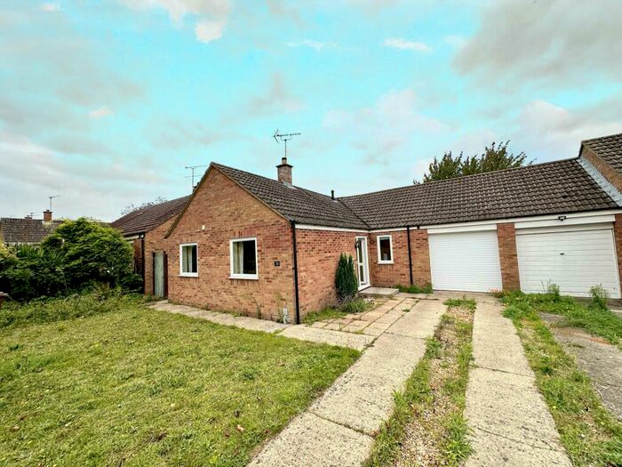 3 Bedroom Link Detached House To Rent In Edmund Road, Brandon, IP27