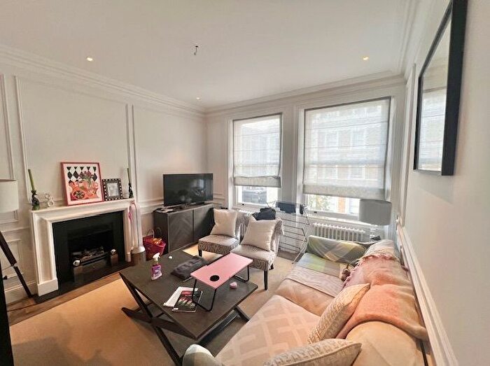 2 Bedroom Flat To Rent In Collingham Place, London, SW5