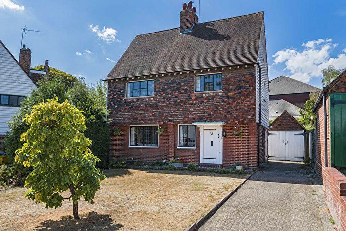 3 Bedroom Detached House For Sale In Old Forge Way, Sidcup, DA14