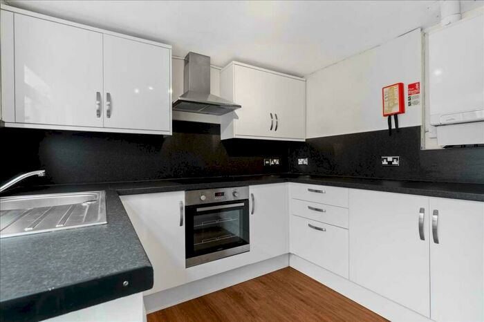 6 Bedroom Terraced House To Rent In Bedford Park, Plymouth, PL4