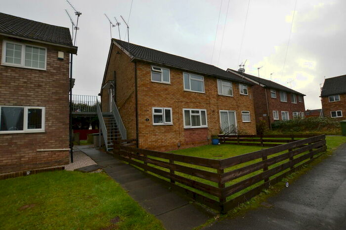 2 Bedroom Maisonette To Rent In Field View Close, Exhall, CV7