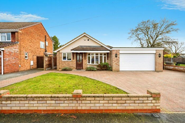 3 Bedroom Bungalow For Sale In Heronscroft, Bedford, Bedfordshire, MK41