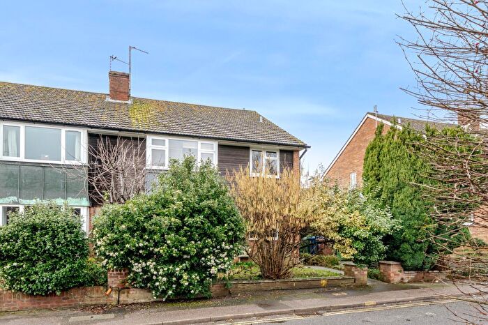 2 Bedroom Semi-Detached House To Rent In Woodlands Close, Headington, OX3