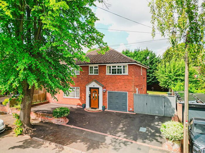 4 Bedroom Detached House For Sale In Westminster Road, Leicester, LE2