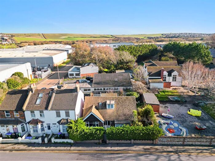 4 Bedroom Detached House For Sale In Railway Road, Newhaven, BN9