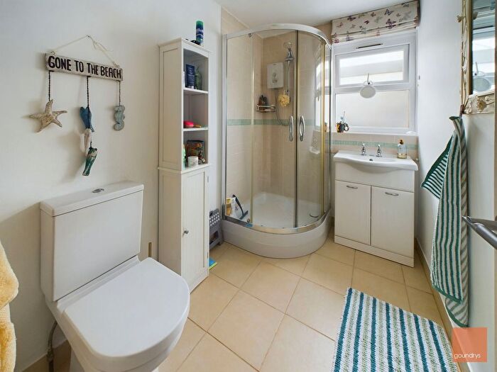 2 Bedroom Bungalow For Sale In Penwinnick Parc, St. Agnes, TR5