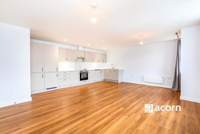 2 Bedroom Flat To Rent In Redvers Road Chatham, ME4