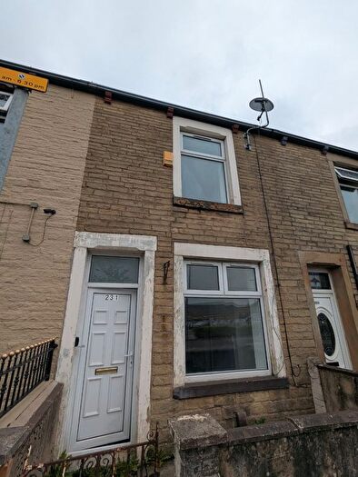2 Bedroom Terraced House To Rent In Briercliffe Road, Burnley, BB10