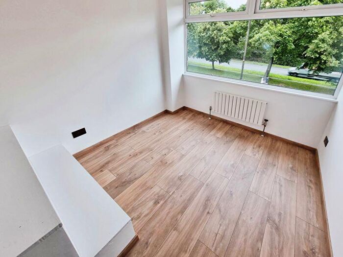 3 Bedroom Semi-Detached House For Sale In Wedmore Road, Hillheads Estate, NE5