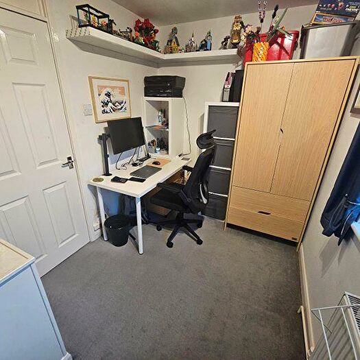 3 Bedroom Semi-Detached House For Sale In Whitewater Road, Ollerton, Newark, NG22