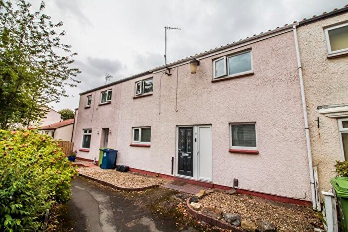 3 Bedroom Terraced House For Sale In Farrier Close, Fatfield, Washington, NE38
