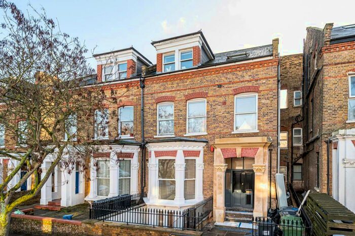 2 Bedroom Flat To Rent In Finsbury Park, Finsbury Park, London, N4