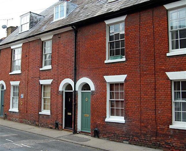 3 Bedroom Terraced House To Rent In St Radigunds Street, Canterbury, CT1