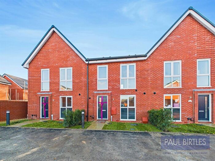 3 Bedroom Terraced House To Rent In Magpie Lane, Partington, Manchester, M31