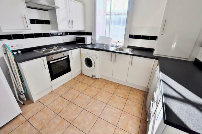 3 Bedroom Apartment To Rent In Rubicon House, Newcastle Upon Tyne, NE1