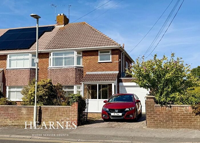 3 Bedroom Semi Detached House For Sale In Tatnam Road, Poole, BH15