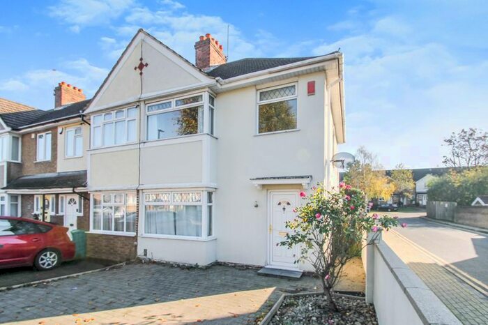 3 Bedroom Terraced House To Rent In Wood End Lane, Northolt, UB5