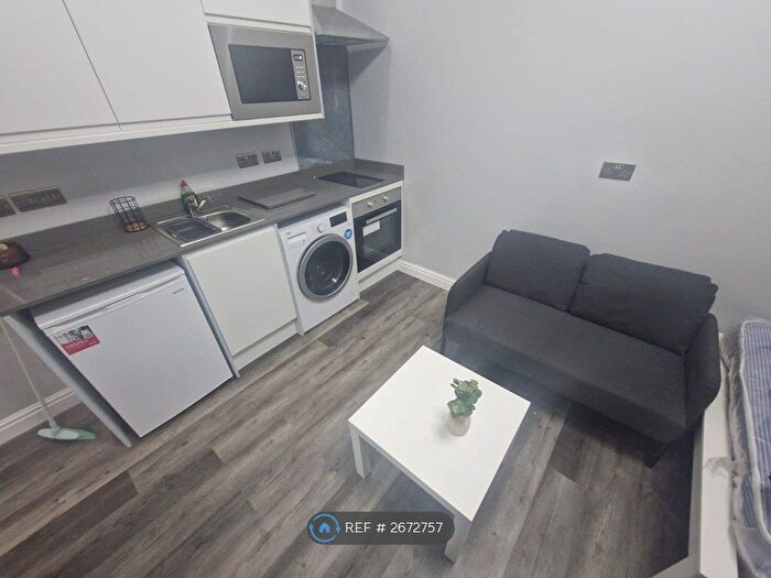 Studio To Rent In Hockley, Birmingham, B19